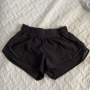 lululemon hotty hot shorts 2.5 inch inseam